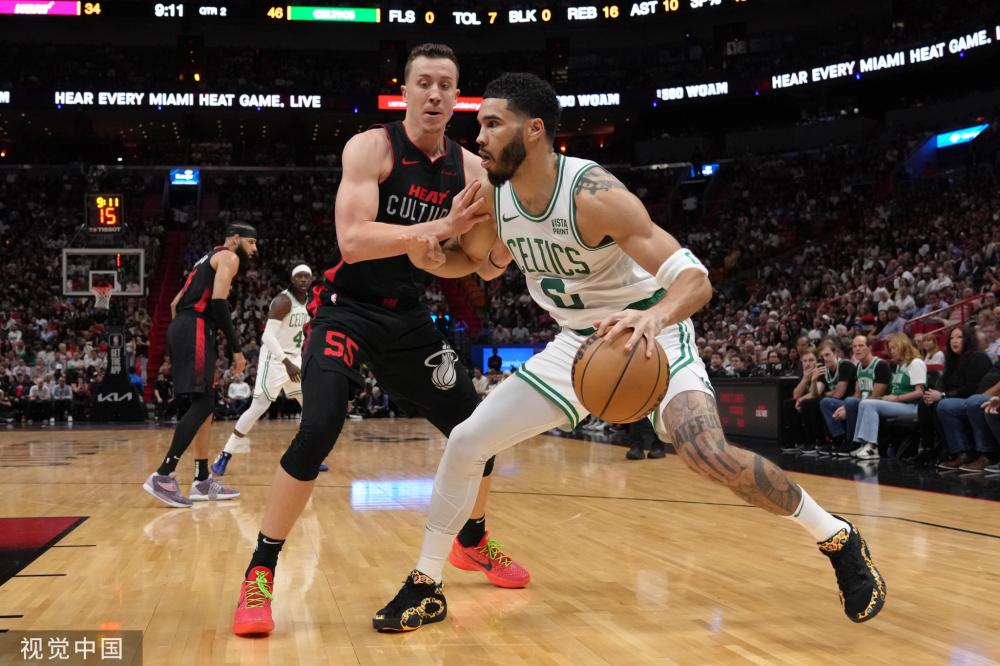 上的纯粹吸 上的纯粹吸